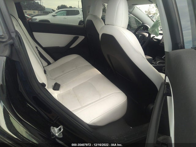 Tesla Model 3 Long Range 2018 5YJ3E1EB4JF170623 Image 9
