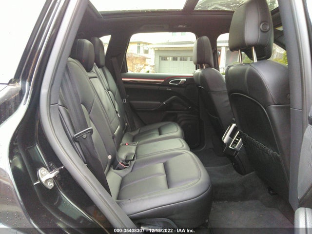 2016 Porsche Cayenne, VIN: WP1AA2A28GKA13072