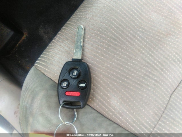 2012 HONDA PILOT EX VIN: 5FNYF3H49CB036835