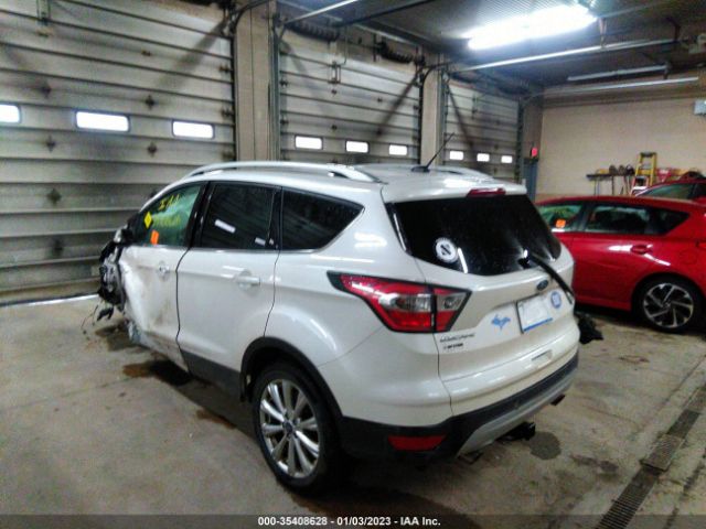 1FMCU9J95HUA64005 Ford Escape Titanium