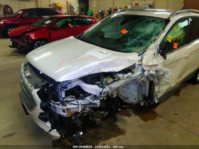 1FMCU9J95HUA64005 Ford Escape Titanium
