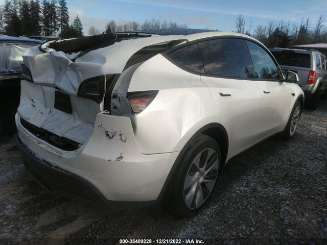 Tesla Model Y Long Range 2022 7SAYGDEE3NF455169 Image 4