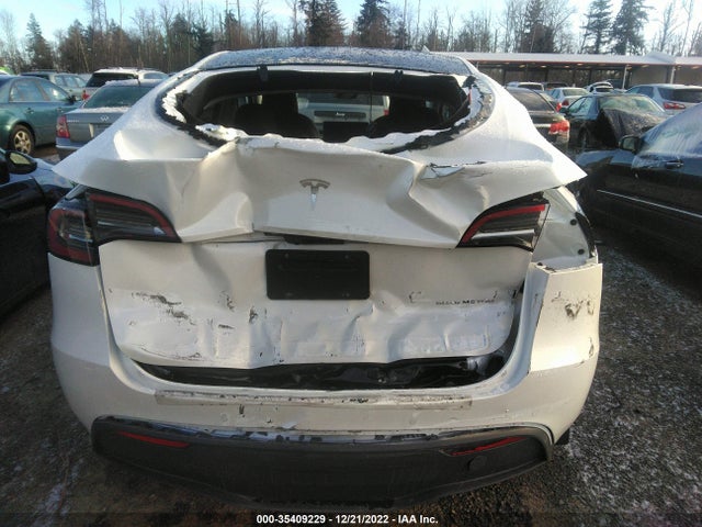 Tesla Model Y Long Range 2022 7SAYGDEE3NF455169 Image 6