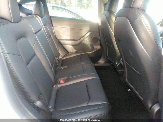 Tesla Model Y Long Range 2022 7SAYGDEE3NF455169 Image 8