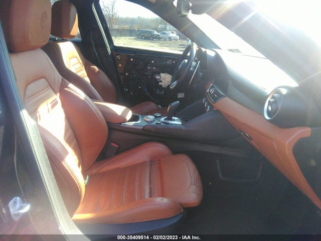 ZARFANBN7L7631374 Alfa Romeo Giulia Ti Sport