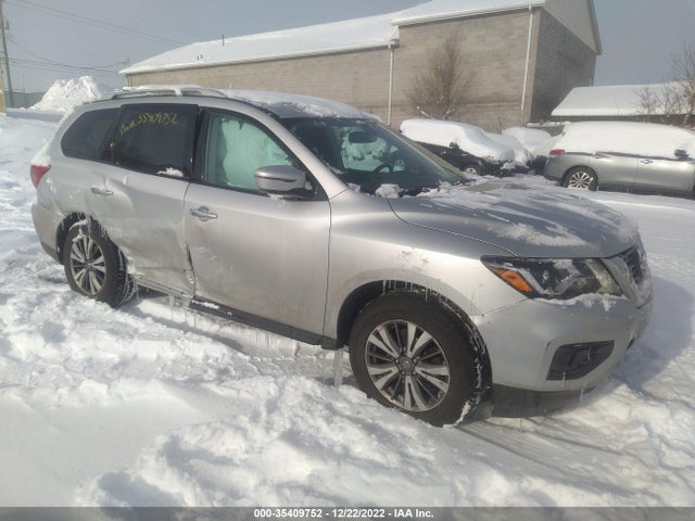 2017 Nissan Pathfinder, VIN: 5N1DR2MM2HC624582