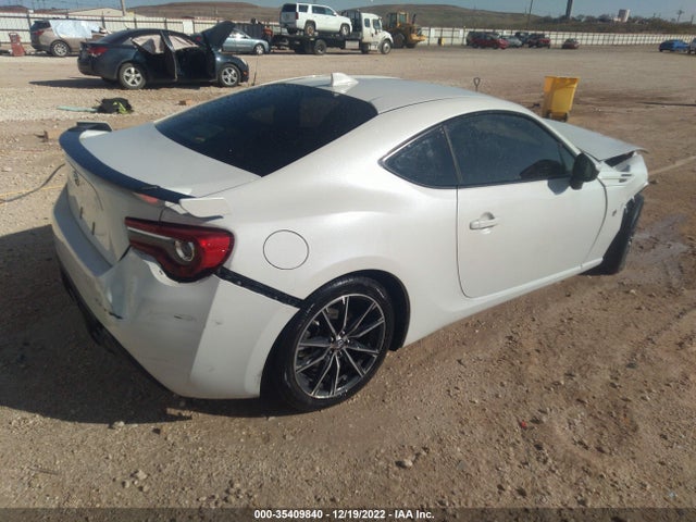2020 Toyota 86, VIN: JF1ZNAE19L8752968