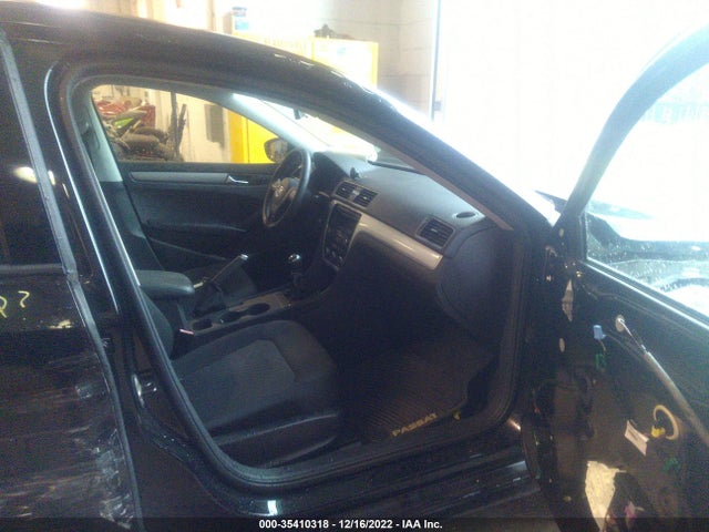 2012 VOLKSWAGEN PASSAT S VIN: 1VWAP7A30CC006818