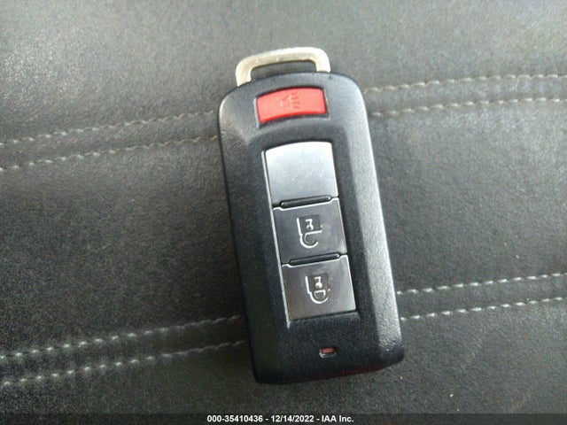 JA4AD3A33KZ045915 Mitsubishi Outlander Se/sel/le