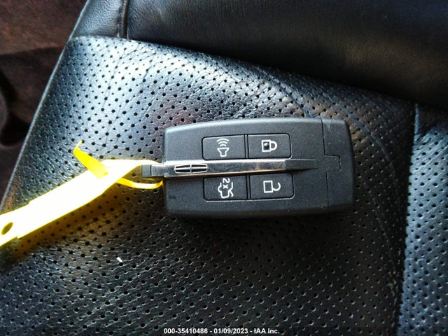 Lincoln MKS 2011 1LNHL9DR1BG614150 Image 3