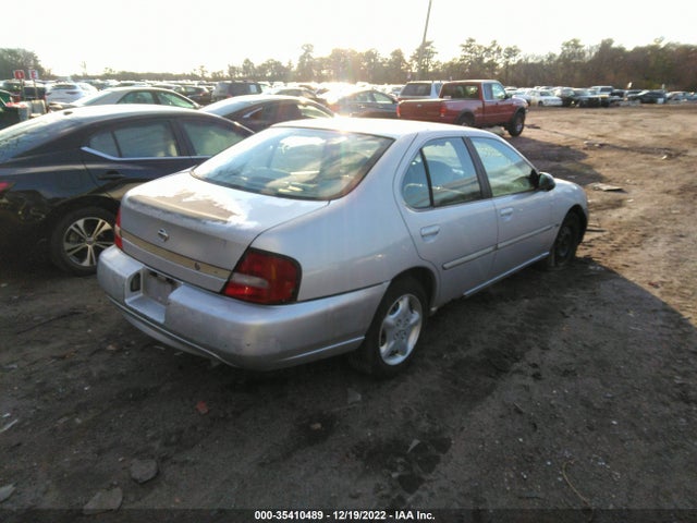 2001 NISSAN ALTIMA GXE VIN: 1N4DL01D01C200134