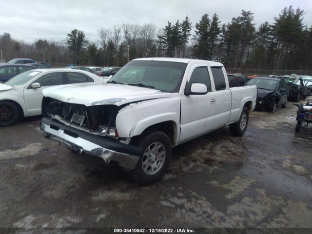 2004 CHEVROLET SILVERADO 1500 Z71 VIN: 2GCEK19V041115163
