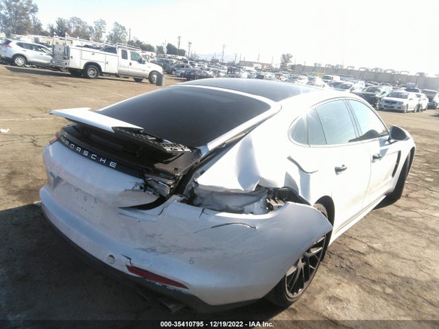 2018 Porsche Panamera, VIN: WP0AA2A76JL111113
