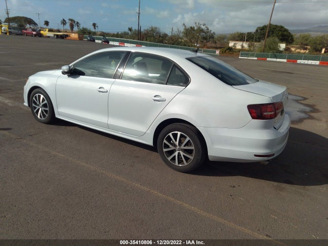 2017 Volkswagen Jetta, VIN: 3VWDB7AJ2HM302357