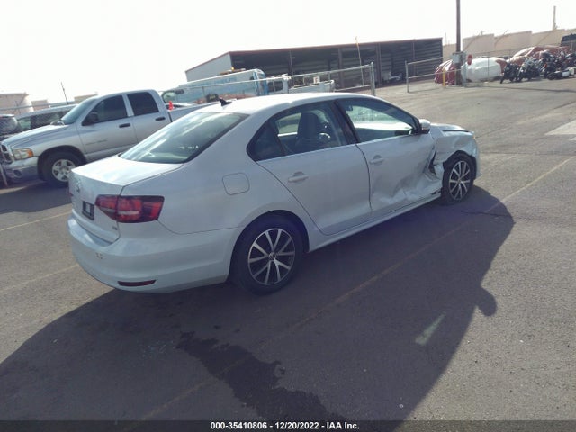 2017 Volkswagen Jetta, VIN: 3VWDB7AJ2HM302357