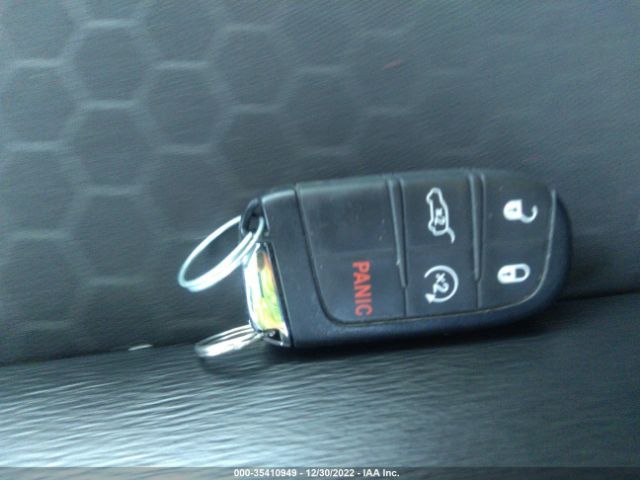 3C4NJDBB9LT123165 Jeep Compass Latitude