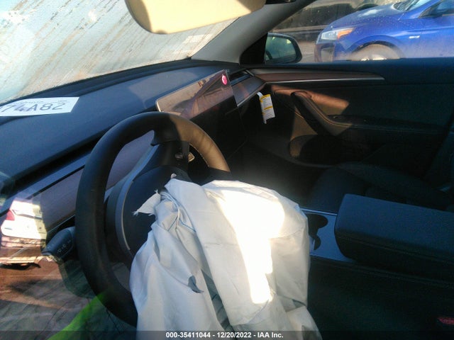 Tesla Model Y Long Range 2022 7SAYGDEE6NF560417 Image 7