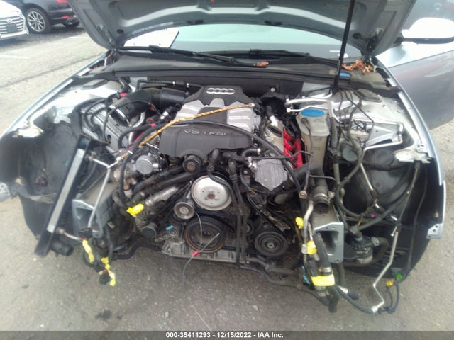 2016 Audi S4, VIN: WAUBGAFL1GA005804