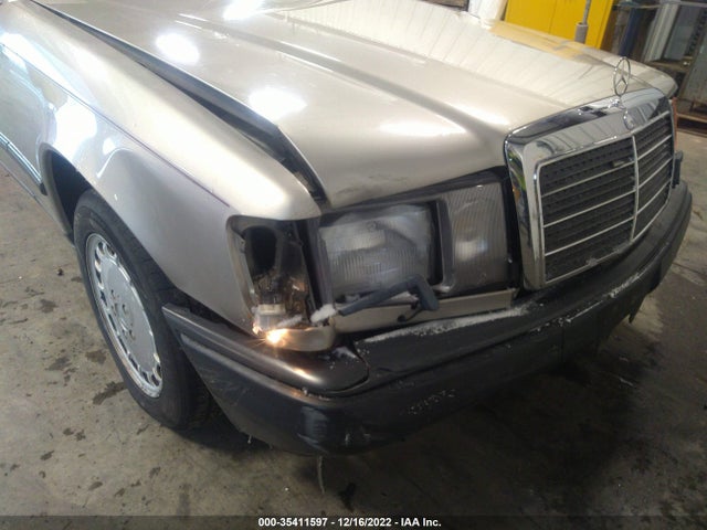 1986 MERCEDES-BENZ 300 E VIN: WDBEA30D4GA178830