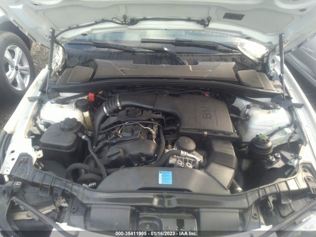 BMW 1 Series 135i 2011 WBAUC9C59BVM09511 Image 10