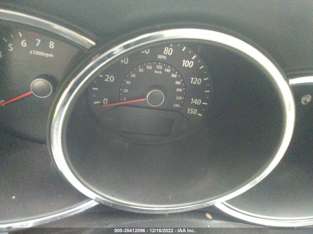 2013 KIA SORENTO LX VIN: 5XYKT4A62DG424158