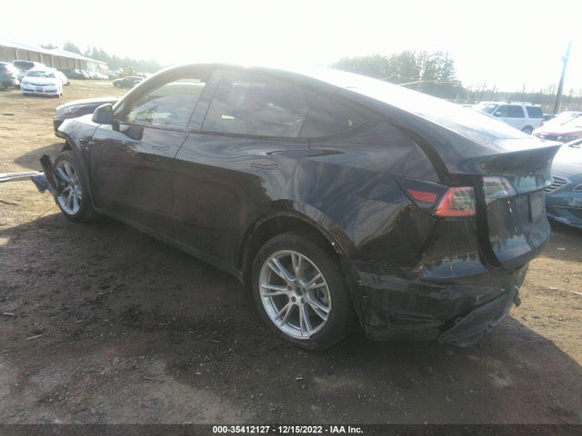 5YJYGDEE9MF060232 Tesla Model Y Long Range