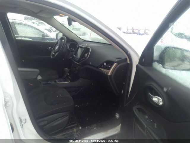 1C4PJMCS4GW154931 Jeep Cherokee Altitude