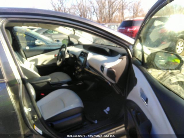 JTDKARFU8H3543417 Toyota Prius Three Touring