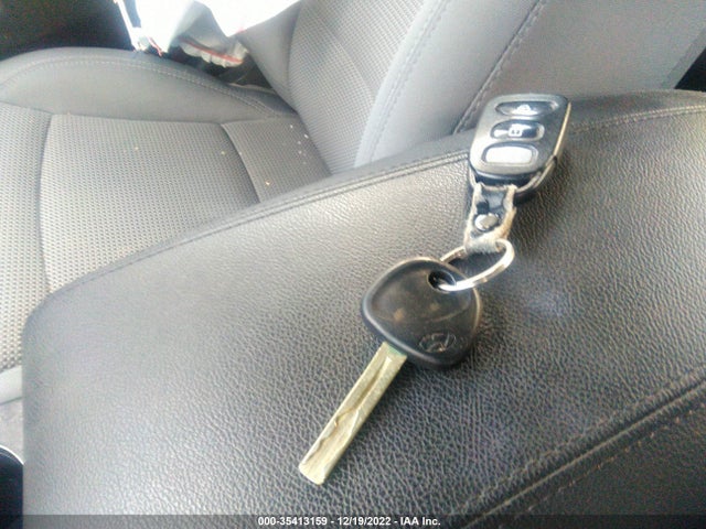 2013 HYUNDAI SONATA GLS PZEV VIN: 5NPEB4AC5DH808272