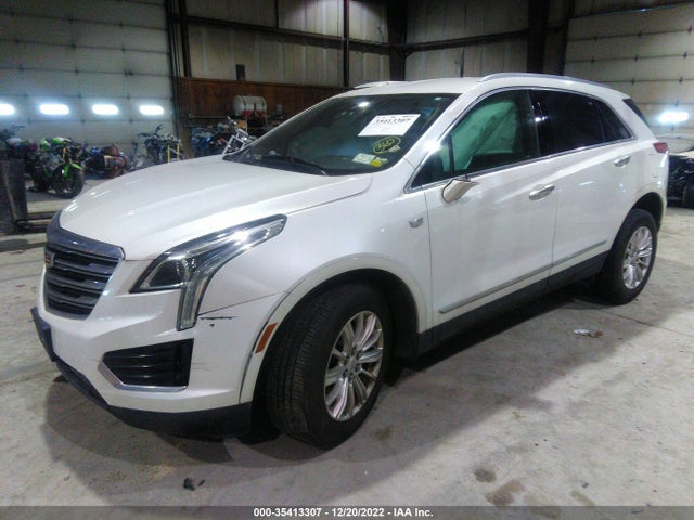 Cadillac XT5 2017 1GYKNARS9HZ110955 Image 2