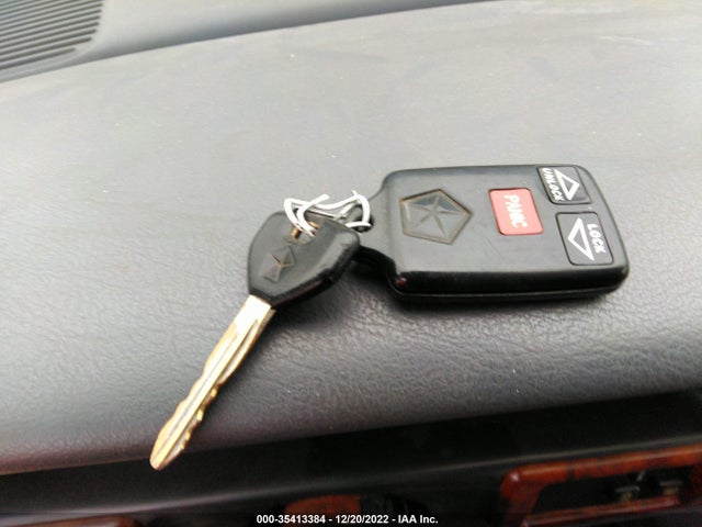 1998 JEEP GRAND CHEROKEE LAREDO VIN: 1J4GZ58S2WC211757