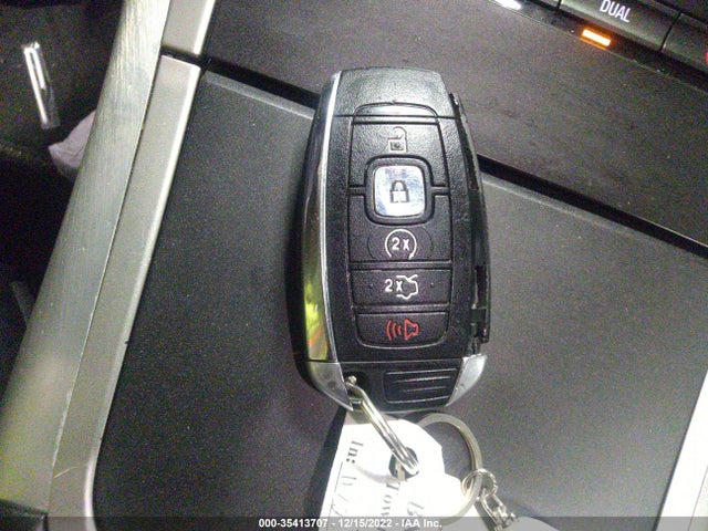 Lincoln MKX 2018 2LMPJ8JR2JBL34960 Image 3