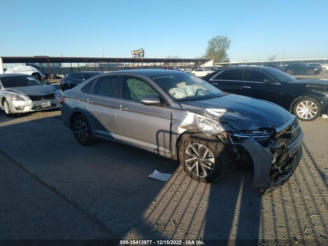 2022 Volkswagen Jetta, VIN: 3VWCM7BU2NM005731