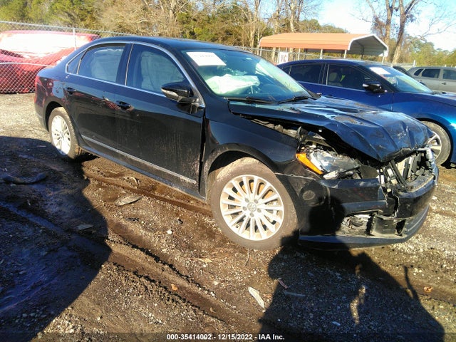2016 Volkswagen Passat, VIN: 1VWBT7A37GC025534
