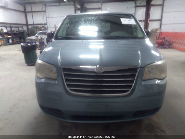 2A8HR44E99R606947 Chrysler Town & Country
