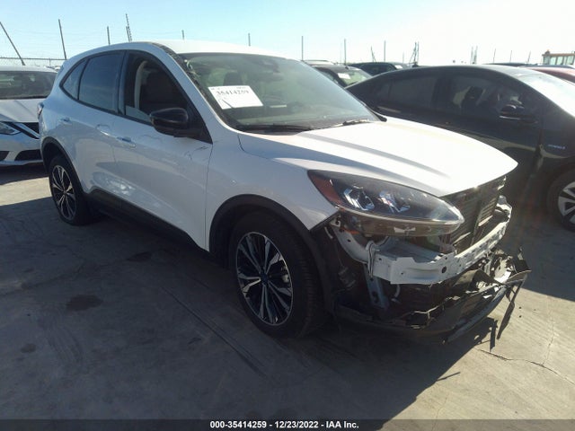 2022 Ford Escape, VIN: 1FMCU0BZ3NUA03886