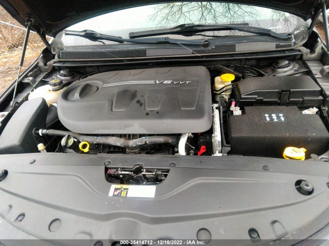 Chrysler 200 C 2015 1C3CCCCG3FN510342 Image 10