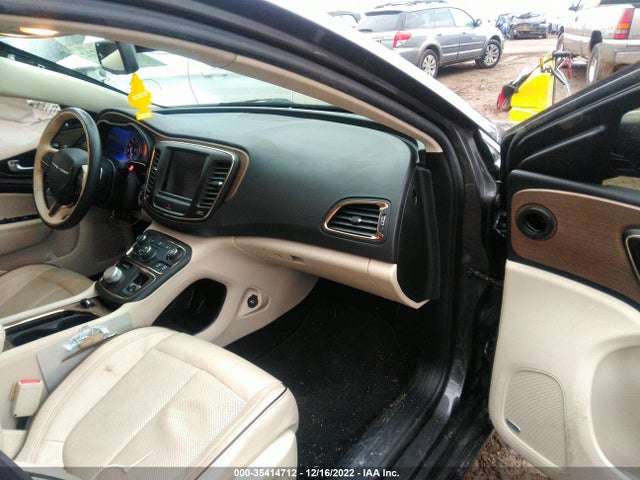 Chrysler 200 C 2015 1C3CCCCG3FN510342 Image 5