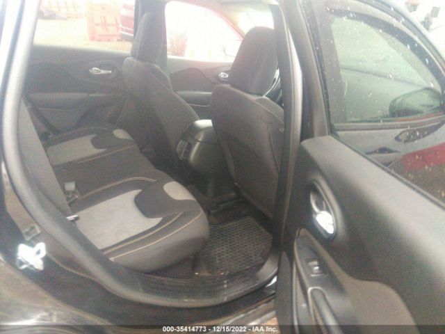 1C4PJLAB7GW230297 Jeep Cherokee Sport
