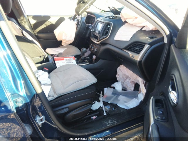 2018 JEEP CHEROKEE LATITUDE VIN: 1C4PJMCX9JD602319
