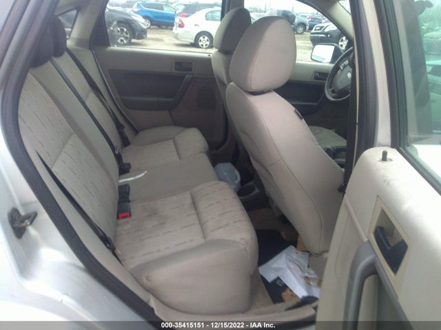 2011 FORD FOCUS SE VIN: 1FAHP3FN6BW121074