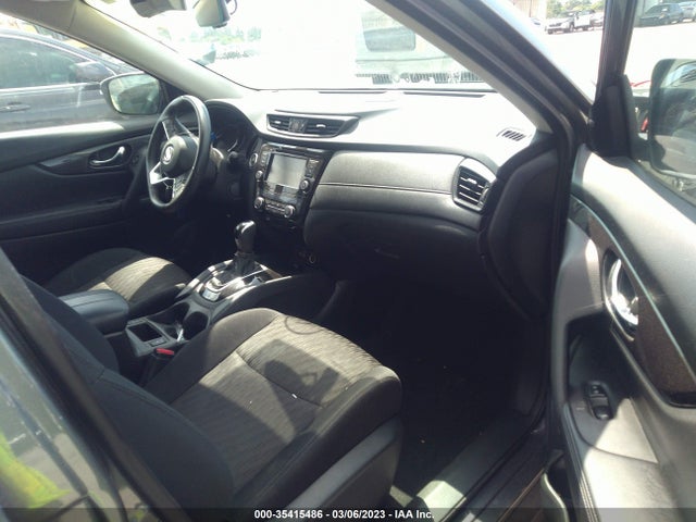 2018 NISSAN ROGUE SV VIN: 5N1AT2MV5JC801080