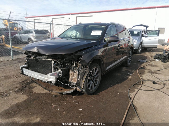 Audi Q7 Prestige 2017 WA1VAAF78HD055744 Image 2