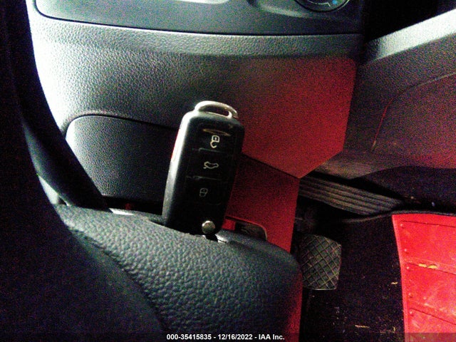 2013 VOLKSWAGEN JETTA SEDAN SE VIN: 3VWDP7AJ4DM394714