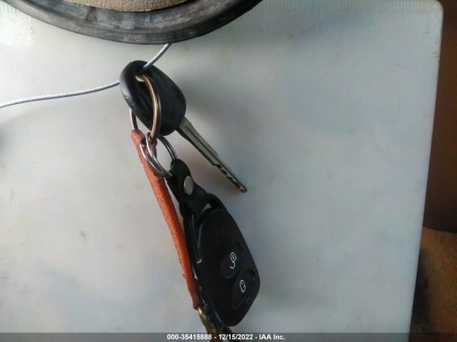 2006 HYUNDAI TUCSON GL VIN: KM8JM12B16U378824