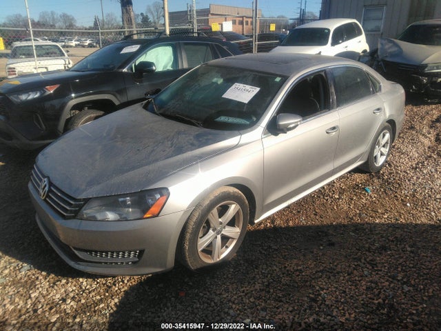 Volkswagen Passat 2012 1VWBH7A36CC065986 Image 2