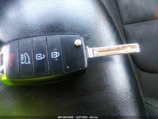 KIA Soul Base 2016 KNDJN2A29G7863060 Image 11