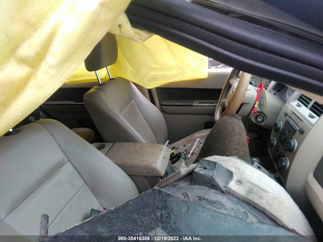 2009 FORD ESCAPE XLT VIN: 1FMCU037X9KA04077