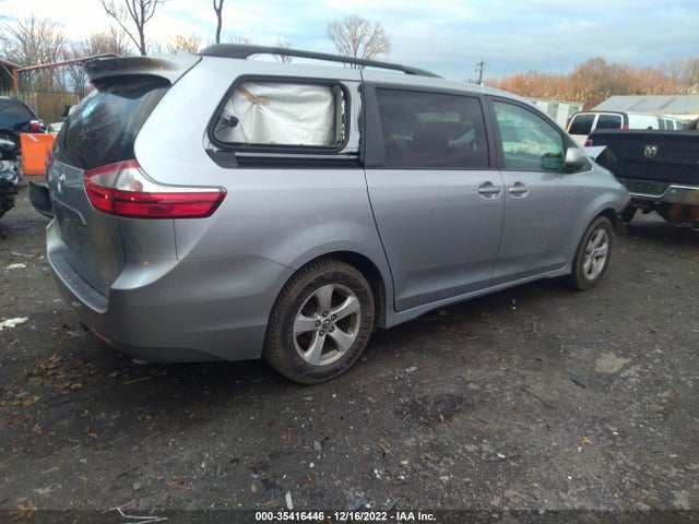 2018 Toyota Sienna, VIN: 5TDKZ3DC2JS909148