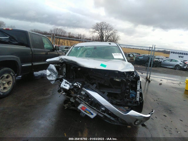 2018 CHEVROLET SILVERADO 1500 LT VIN: 1GCUKREC4JF203880